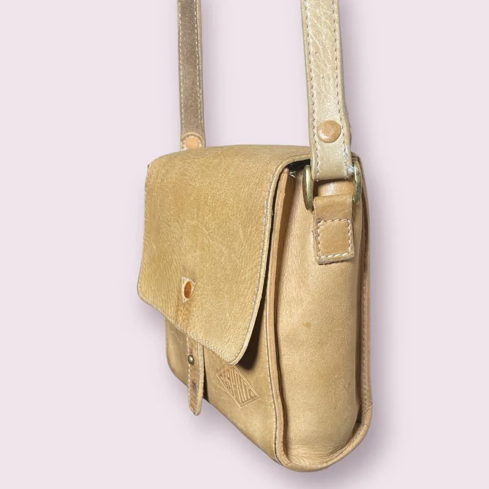 VTG Leather Espirit Crossbody